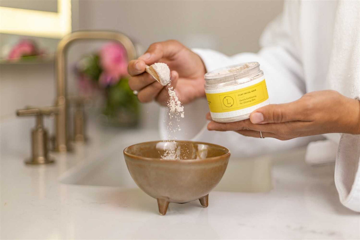 Natural Exfoliating Clay Facial Mask for Glowing skin
